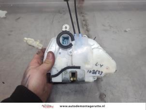 O195107 Gebruikte slotmechaniek portier 4deurs links-voor Honda Civic