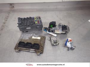 O195116 Gebruikte kontaktslot + computer Honda Civic