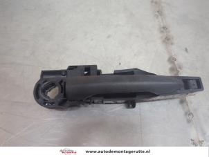 O195126 Gebruikte deurgreep 2deurs links Mercedes Citan