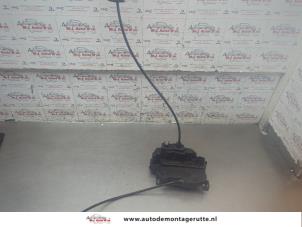 O195215 Gebruikte slotmechaniek portier 4deurs rechts-voor Renault Scenic