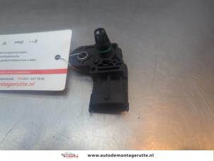O195210 Gebruikte luchthoeveelheidsmeter Renault Scenic