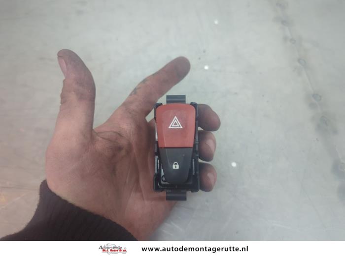 Gebruikte Paniekverlichtings Schakelaar Renault Scenic O195195