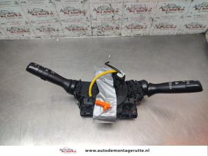 O195288 Gebruikte stuurkolomschakelaar Toyota Aygo