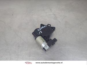 O195333 Gebruikte motor electrisch raam Mazda 3.