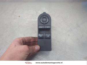 O195359 Gebruikte schakelblok ruiten Opel Zafira