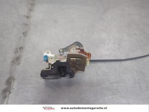 O195399 Gebruikte portierslot mechaniek 4deurs links-achter Hyundai Atos