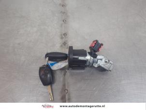 O195403 Gebruikte sleutel+contactslot Renault Modus