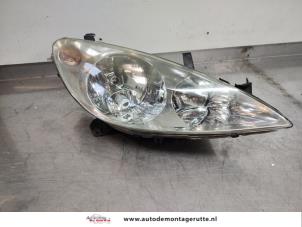 O195432 Gebruikte koplamp rechts Peugeot 307