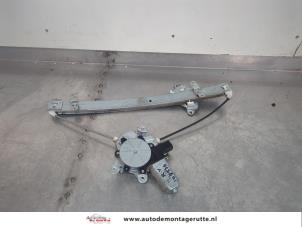 O195449 Gebruikte ruitmechaniek 4deurs rechts-voor Mitsubishi Lancer
