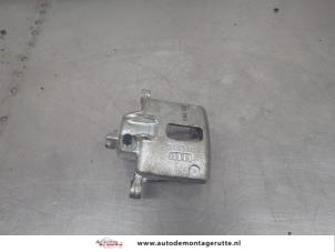 O195474 Gebruikte remklauw (tang) rechts-voor Nissan Micra