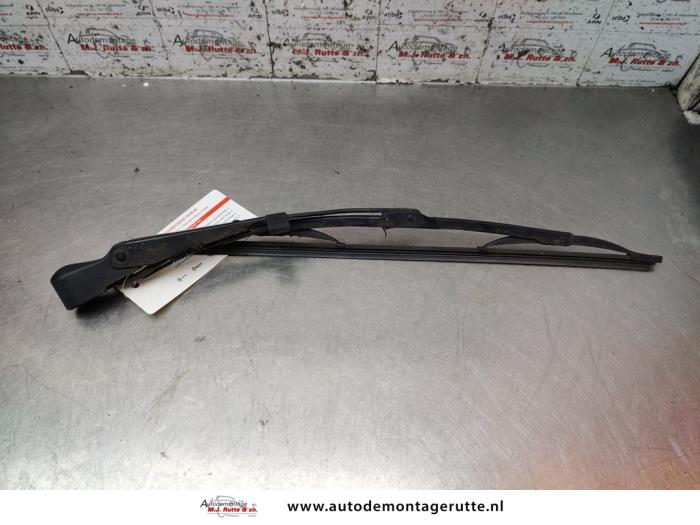 Gebruikte Ruitenwisserarm achter Chevrolet Aveo O195495