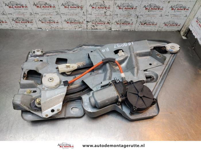 Gebruikte Raammechaniek 2Deurs rechts-achter Peugeot 206 O195526