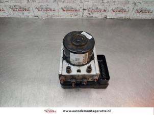 O195530 Gebruikte abs pomp Suzuki Swift