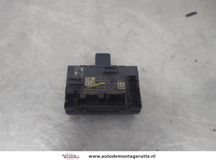 Gebruikte Module Comfort Volkswagen Sharan O195595