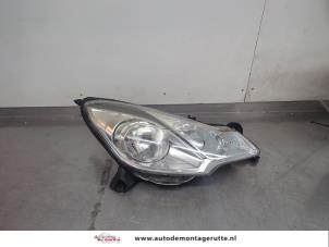 Gebruikte Koplamp rechts Citroen DS3 (SA) 1.6 16V VTS THP 155 Prijs € 150,00 Margeregeling aangeboden door Autodemontage M.J. Rutte B.V.