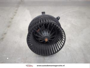 O195685 Gebruikte chaufage ventilatiemotor Citroen DS3