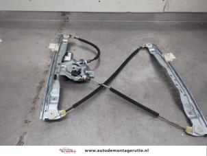 O195691 Gebruikte ruitmechaniek 2deurs rechts-voor Citroen DS3