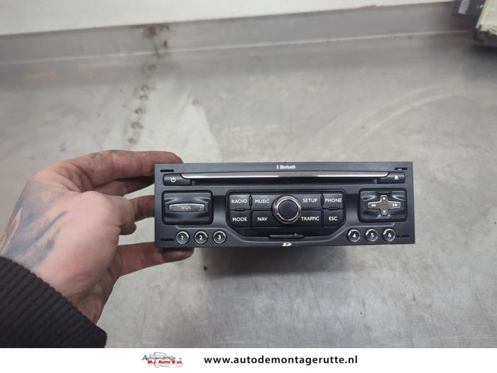 Gebruikte Radio Citroen DS3 O195705