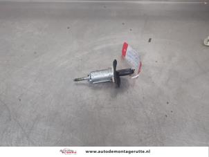 O195763 Gebruikte sleutel+contactslot Suzuki Wagon R+