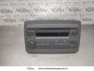 O195804 Gebruikte radio Fiat Panda