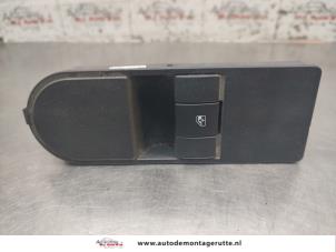 O195836 Gebruikte raam schakelaar elektrisch Opel Astra