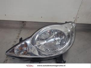 O195905 Gebruikte linker koplamp Peugeot 107