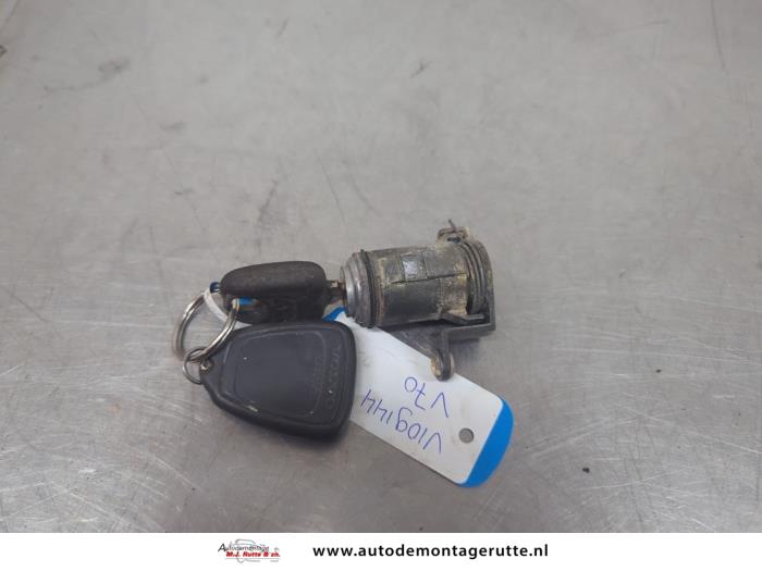 Gebruikte Cilinderslot Portier links Volvo V70 O195977