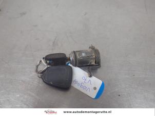 O195977 Gebruikte portierslot cilinder links Volvo V70