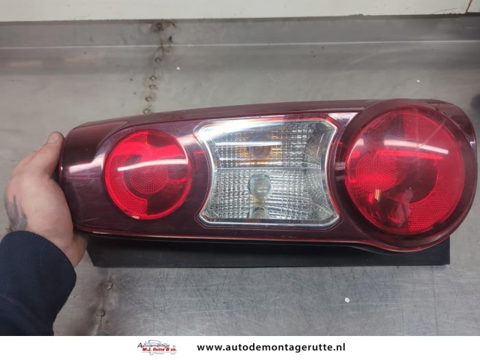 Gebruikte Achterlicht rechts Peugeot Partner O196021