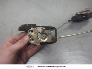O196054 Gebruikte deurslot mechaniek 4deurs rechts-achter Hyundai Atos