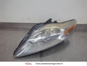 O196061 Gebruikte linker koplamp Ford Mondeo