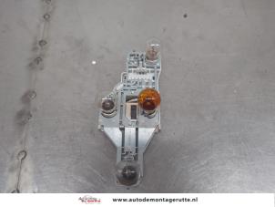 O196081 Gebruikte fitting achterlicht links Skoda Octavia