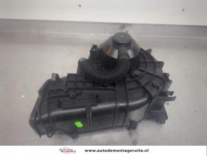 O196090 Gebruikte chaufage ventilatiemotor Nissan Almera Tino