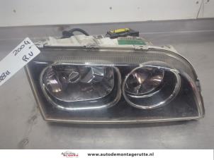 O196095 Gebruikte rechter koplamp Volvo V40