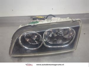 O196096 Gebruikte linker koplamp Volvo V40
