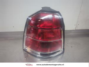 O196097 Gebruikte achterlicht links Opel Zafira