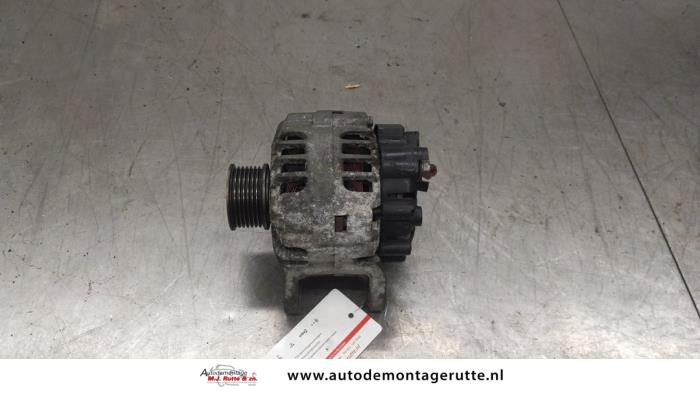 Gebruikte Dynamo Renault Clio O196127