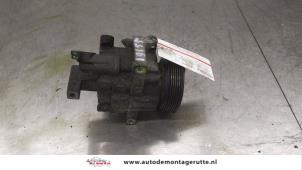 O196142 Gebruikte pomp airco Peugeot 107