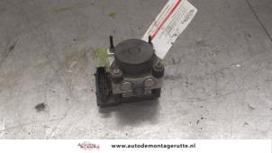O196165 Gebruikte abs pomp Opel Corsa