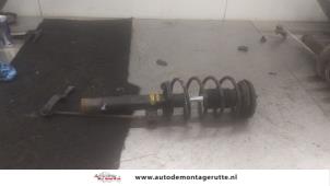 O196181 Gebruikte veerpoot rechts-voor Citroen C2