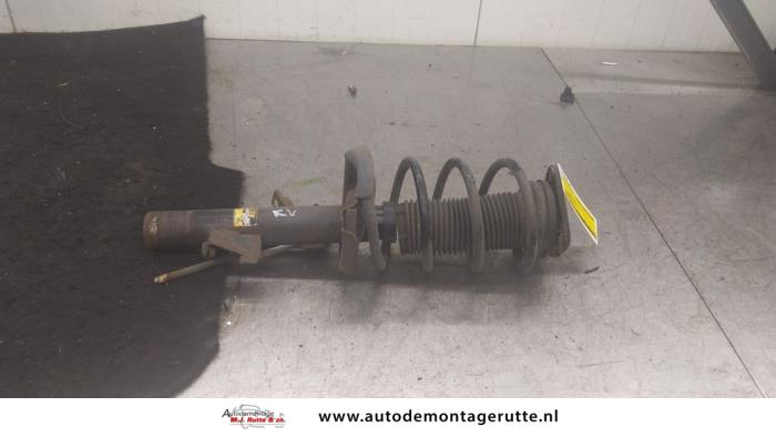 Gebruikte Schokdemperpoot rechts-voor Ford C-Max O196185