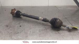 O196242 Gebruikte cardanas rechts-voor (vwa) Volkswagen Sharan