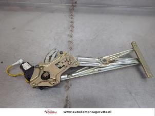 O196283 Gebruikte raammechaniek 4deurs rechts-voor Suzuki Alto