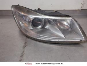 Gebruikte Koplamp rechts Skoda Octavia Combi (1Z5) 1.2 TSI Prijs op aanvraag aangeboden door Autodemontage M.J. Rutte B.V.