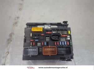 O196307 Gebruikte zekeringkast Peugeot 308