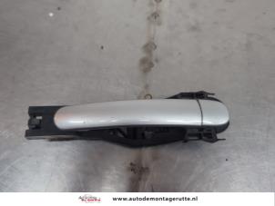 O196326 Gebruikte deurgreep 4deurs rechts-voor Skoda Octavia