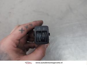 O196363 Gebruikte schakelaar koplamp ihv Volkswagen Golf Plus