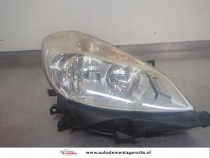 O196427 Gebruikte rechter koplamp Renault Clio