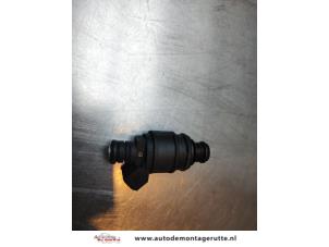 O196514 Gebruikte injector (benzine injectie) Opel Vectra