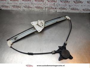 O196602 Gebruikte raammechaniek 4deurs links-voor Mazda 6